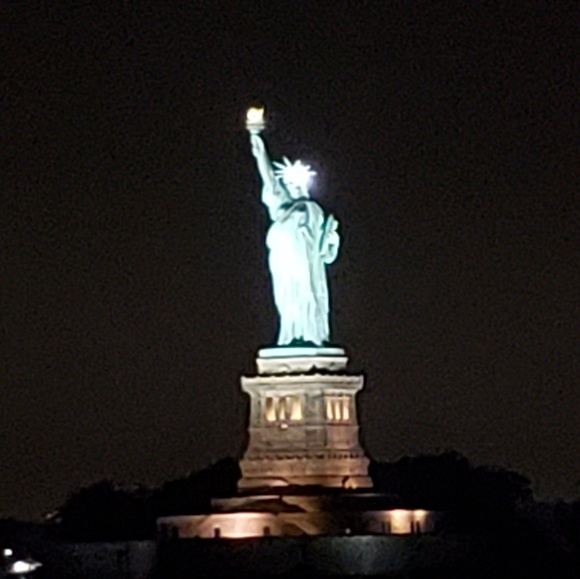 Meet your Posher, Katy - Picture 7 of 12